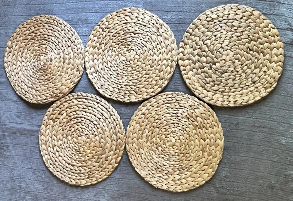 5pcs Round Water Hyacinth Woven Placemats Braided Straw Mats 13.25 Inches